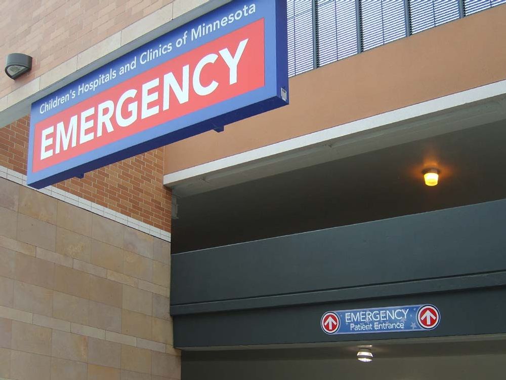 Children's Hospital - Parking Sign - Minneapolis, MN
