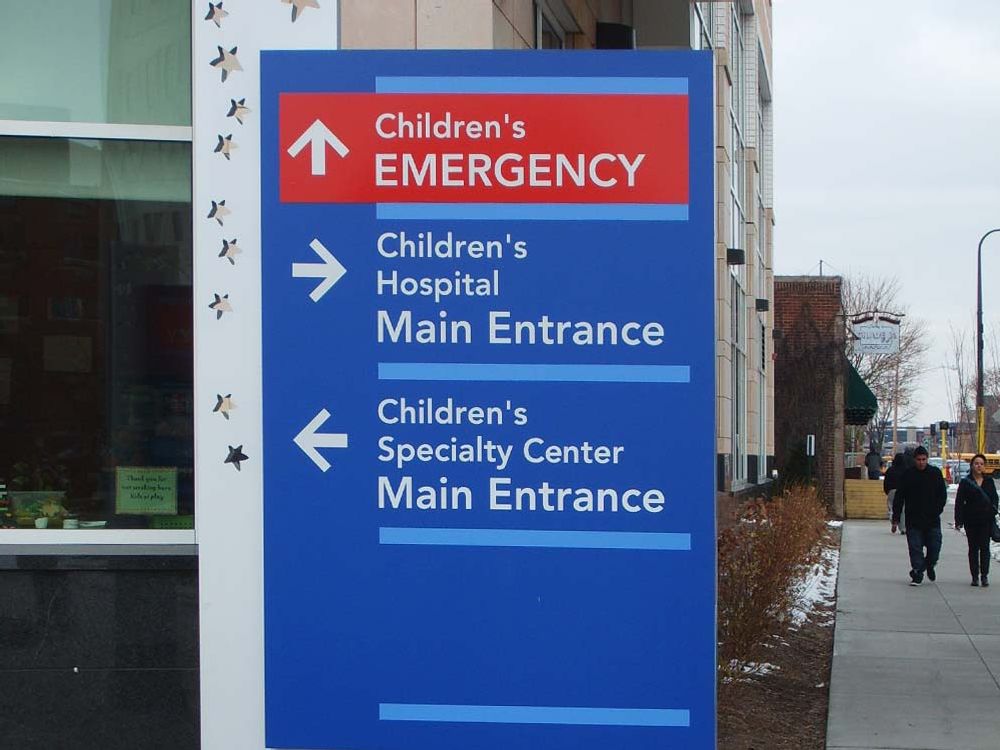 Children's Hospital - Wayfinding Sign - Minneapolis, MN