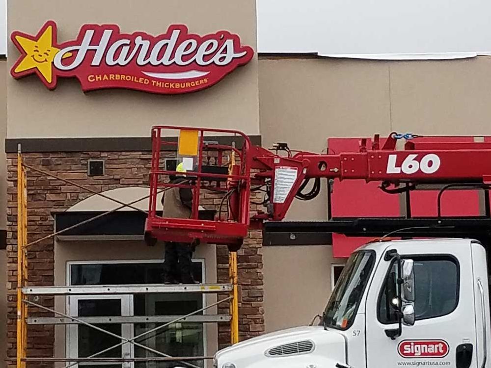 Hardee's - Custom Cabinet Sign - Austin, MN