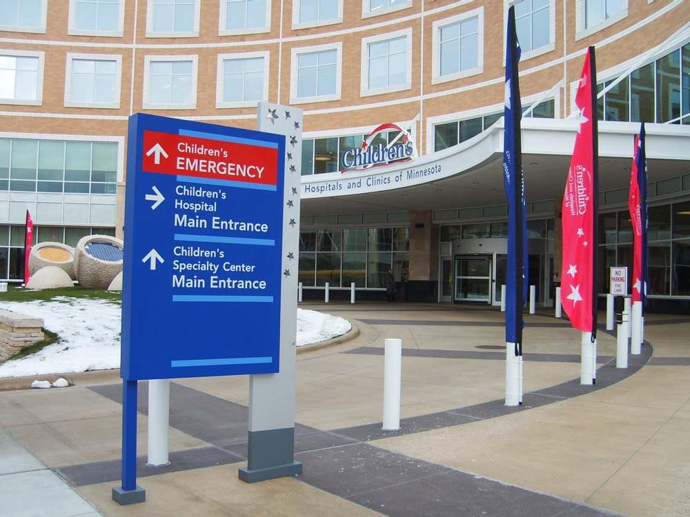 Children's Hospital - Wayfinding Sign - Minneapolis, MN