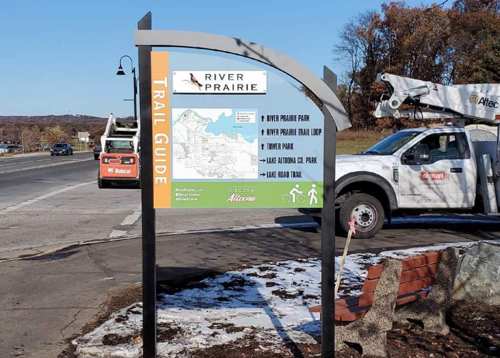 River Prairie Wayfinding System - Directional Sign - Altoona, WI