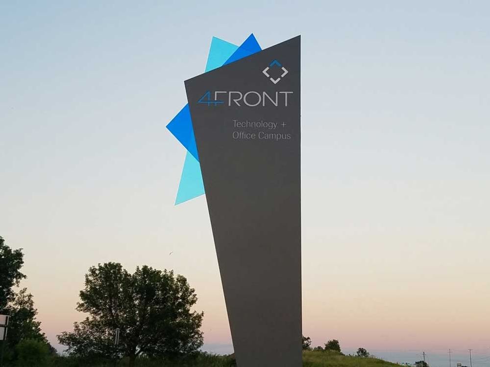 4Front - Pylon Sign -Oakdale, MN