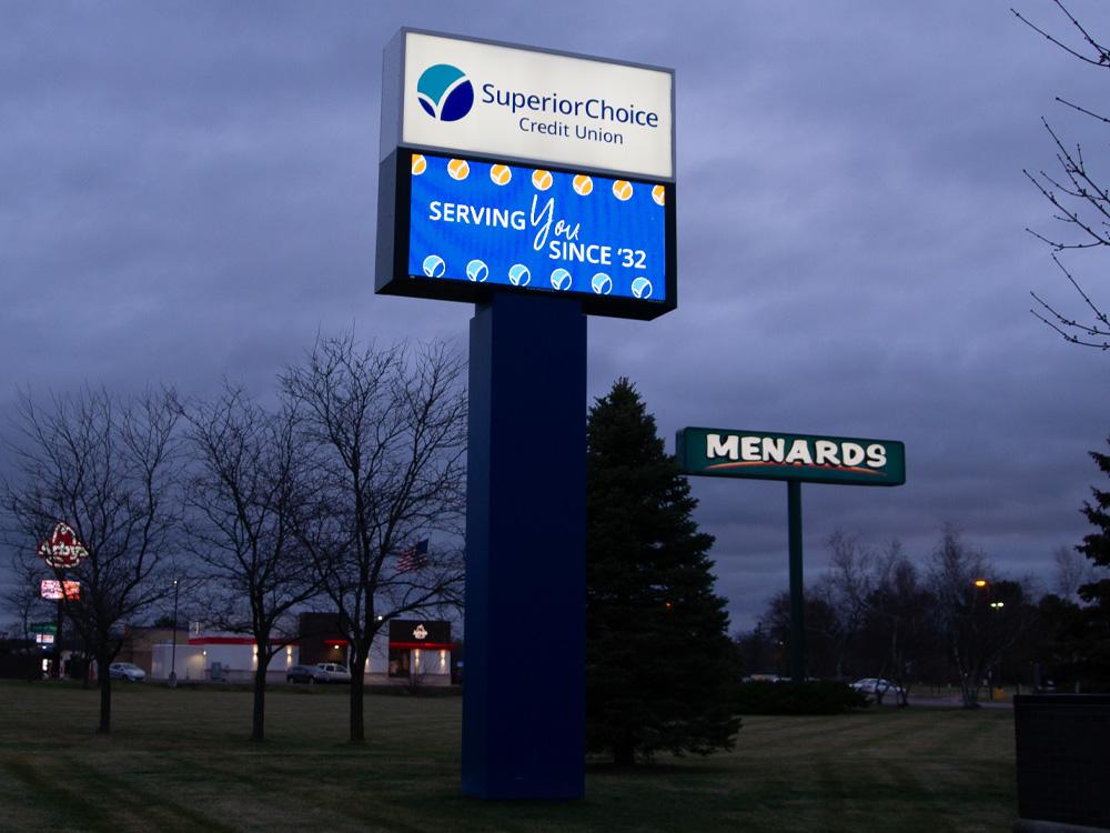 SuperiorChoice Credit Untion - Pylon Sign - Eau Claire, WI