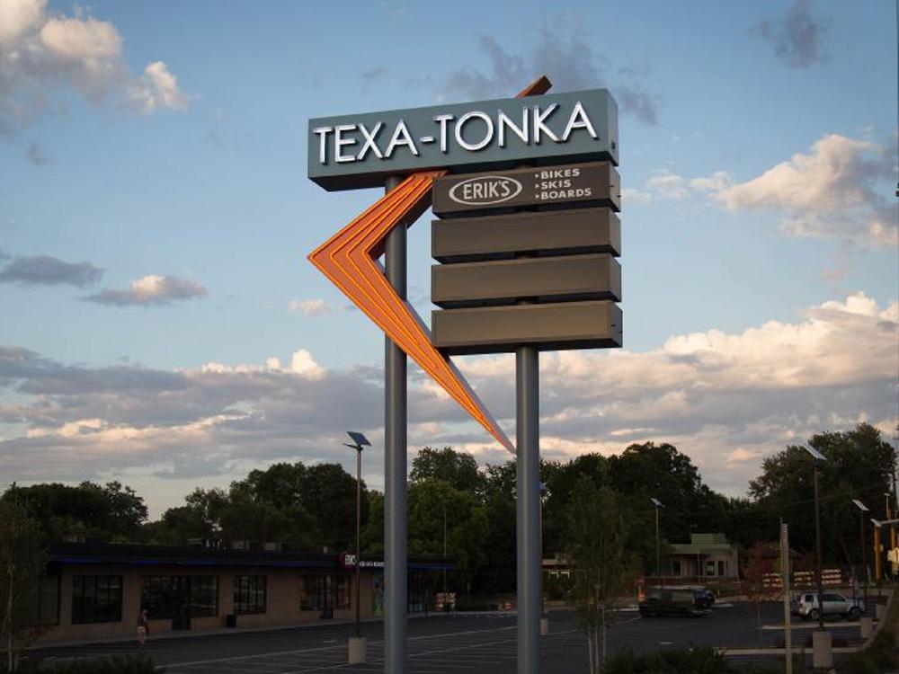 Texa Tonka Shopping Center - Pylon Sign - St. Louis Park, MN